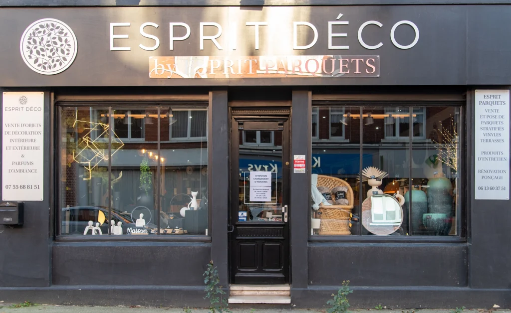 Vitrine face Esprit Déco - Magasin de décoration à Estaires